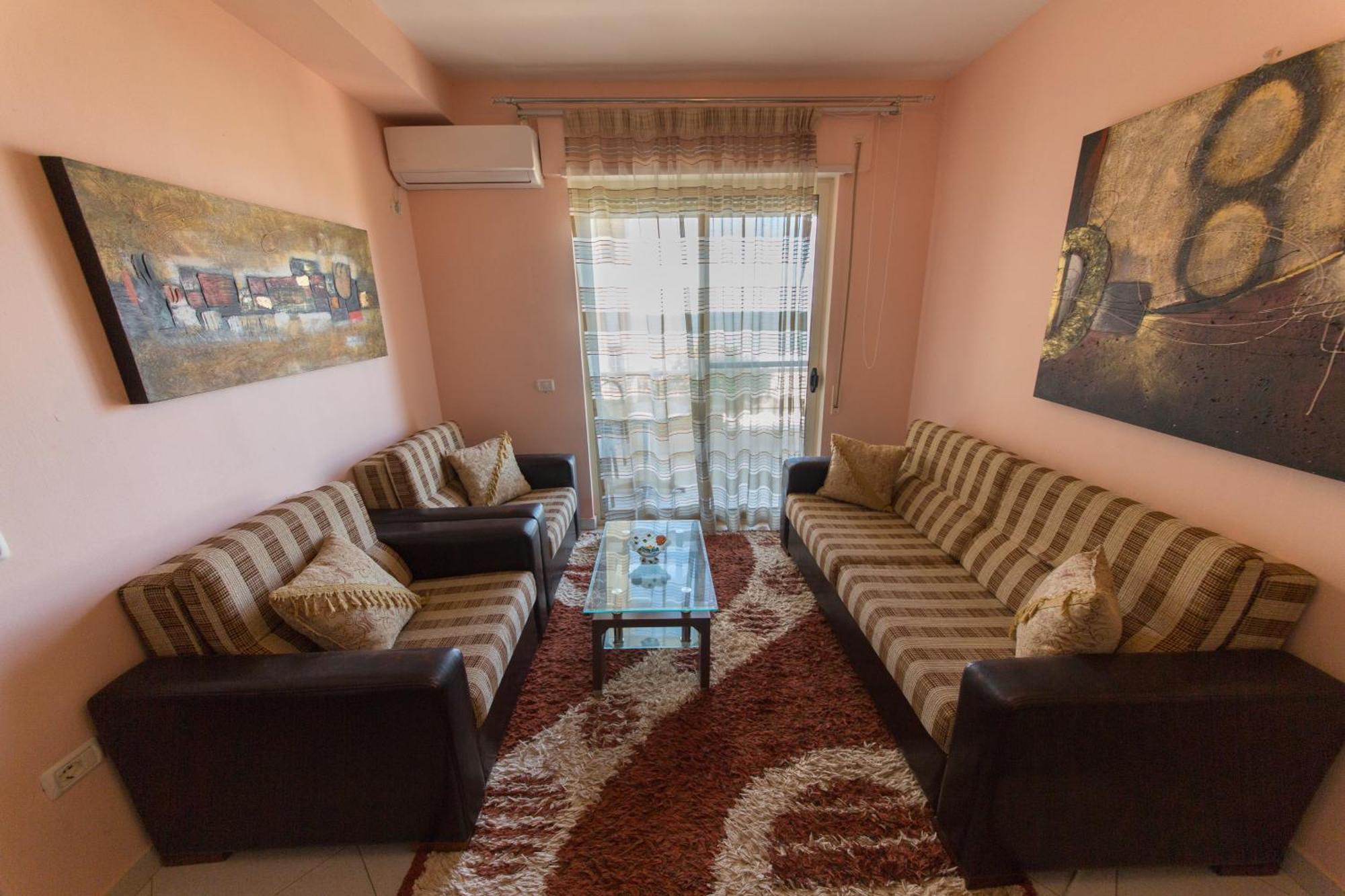 Apartments Qerret Golem  Esterno foto